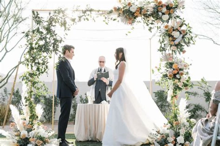 Christiana Barkley & Ilya Hoffman: Love Story & Charles Barkley's Family