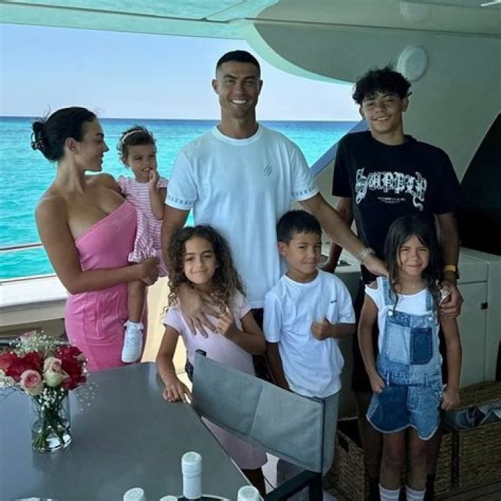 Cristiano Ronaldo's Children: Age, Names & Family Life 2024