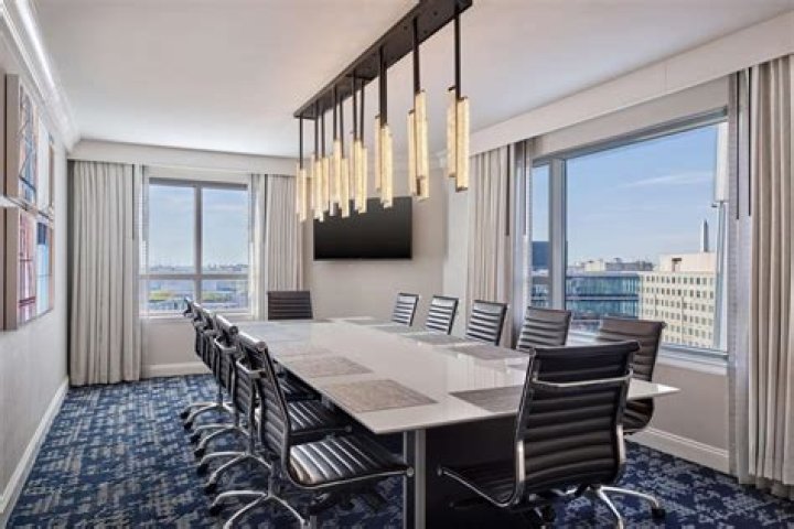 Embassy Suites DC: Your Guide to Hotels & Deals in Washington, D.C.