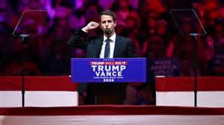 Is Tony Hinchcliffe Gay? What We Know & Don't Know...