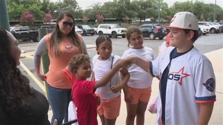 Jim Acosta: Children, Divorce &amp; Career Updates - Latest News