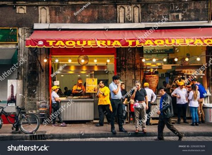 La Herradura Taqueria Mexicana in Central Falls: Must-Try Tacos!