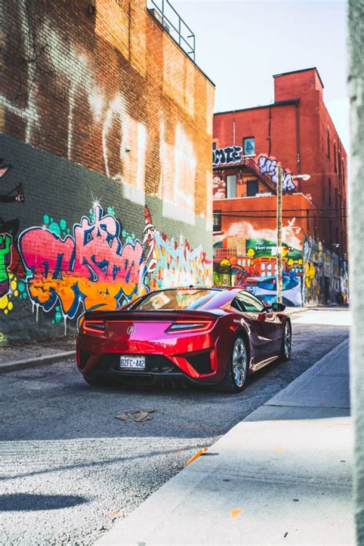 Riviera Theatre Parking: Find the Best Spots & Prices!